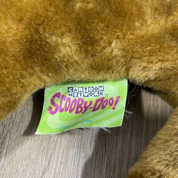 Scooby Doo Vintage Brown Plush Stuffed Animal lying flat - Picture 5 of 13